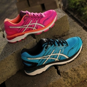 亚瑟士(asics gt-2000 5 情侣款次顶级跑鞋 2017年新款 亚马逊中国$