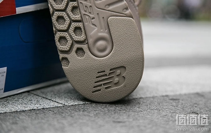 new balance 新百伦 247mid 跑鞋上脚穿搭