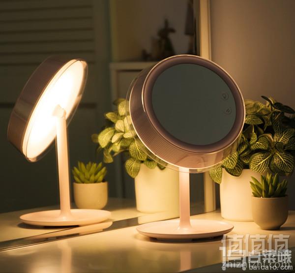 Midea 美的 MIOU 美悠多功能化妆镜灯149元包邮（需用优惠券）