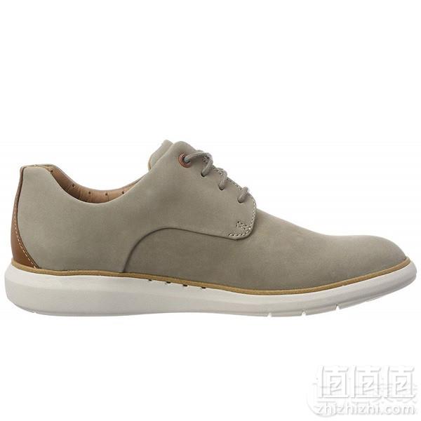 限UK9.5码，Clarks 其乐 Un高端系列 Voyage Plain 男士真皮休闲鞋 Prime会员免费直邮含税到手335元