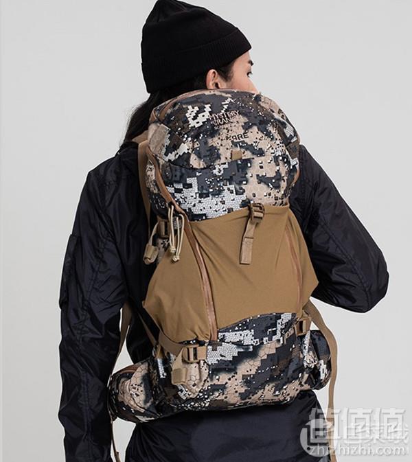 降两百，Mystery Ranch 神秘牧场 Scapegoat 25L 户外双肩包 狼棕色新低839.3元包邮（需用码）