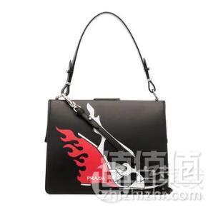 <span>低于黑五！</span>FARFETCH 年终清仓促销 大牌服饰鞋包低至3折叠加8折码+免费直邮