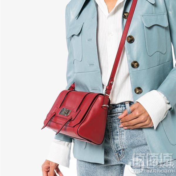 意大利产，Miu Miu Logo扣环牛皮斜挎包直邮包税到手5352元（需用码）