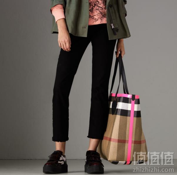 意大利产，国内￥15200 Burberry 女士格纹双面两用吉安特包 特大号 4折免费直邮包税到手新低6800元