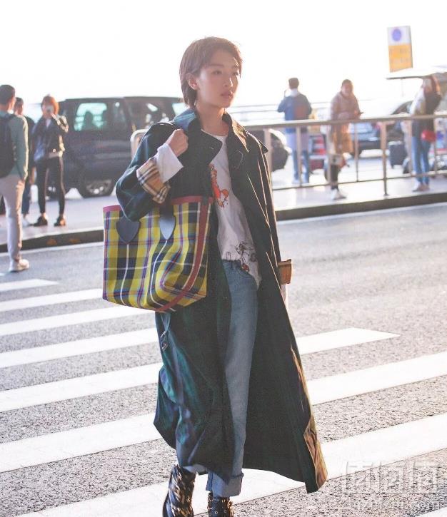 意大利产，国内￥15200 Burberry 女士格纹双面两用吉安特包 特大号 4折免费直邮包税到手新低6800元
