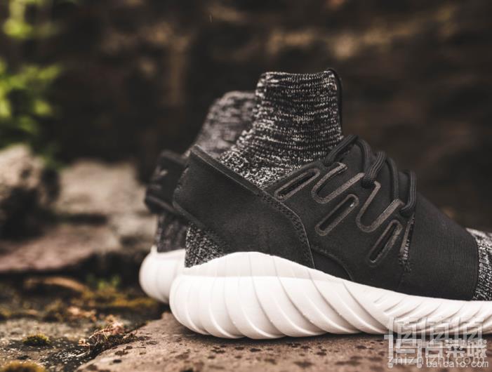 0点开始，国内￥1499 adidas 阿迪达斯 TUBULAR DOOM PK 男女款小椰子袜套高帮运动鞋 BY3550新低399.5元包邮（需领券）