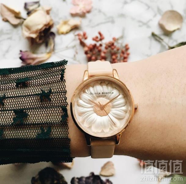 Olivia Burton 女士3D雏菊时尚腕表 £91.8（需用码）免费直邮到手810元