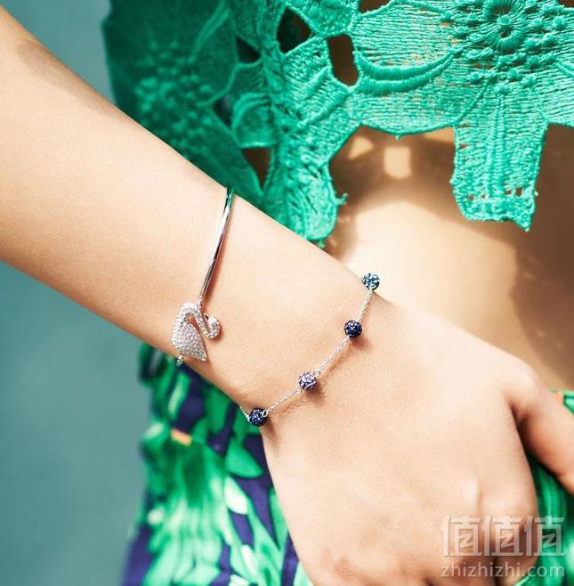 SWAROVSKI 施华洛世奇 Swan 经典镶钻银色天鹅手镯 5011990519元包邮包税