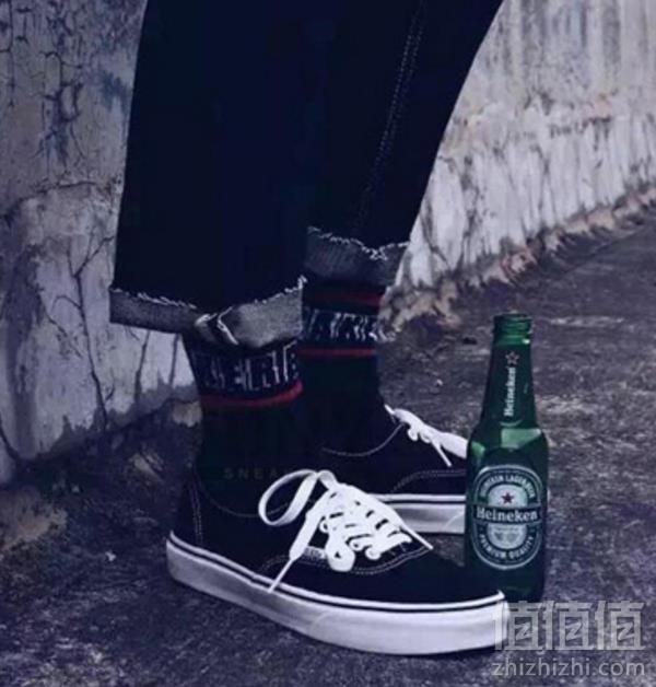 VANS 万斯 VN000EE3W00 男款休闲板鞋210.17元含税包邮