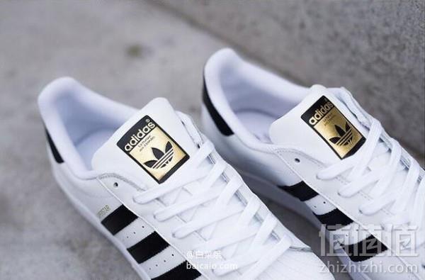 限尺码，adidas Originals 阿迪达斯 三叶草 经典贝壳头休闲鞋 €41.98 直邮到手￥400 国内￥899