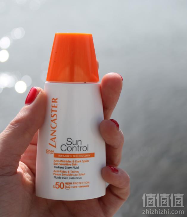 国内￥420，LANCASTER 兰嘉丝汀 悦阳青春无限好淡斑亮颜防晒液 SPF50 30ml €16.93直邮到手129元