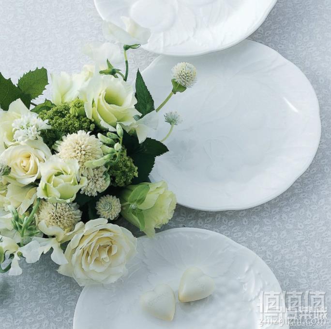 NARUMI 鸣海 Gift Gallery系列 水果花纹骨瓷盘套装 1023-23131 Prime会员免费直邮含税到手272元