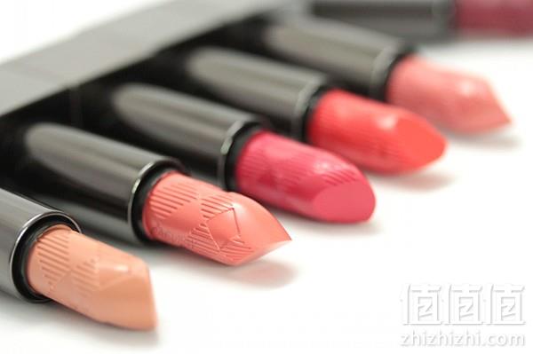 BURBERRY 巴宝莉 轻透丝润唇膏 26个色号 £20 凑单直邮到手￥186