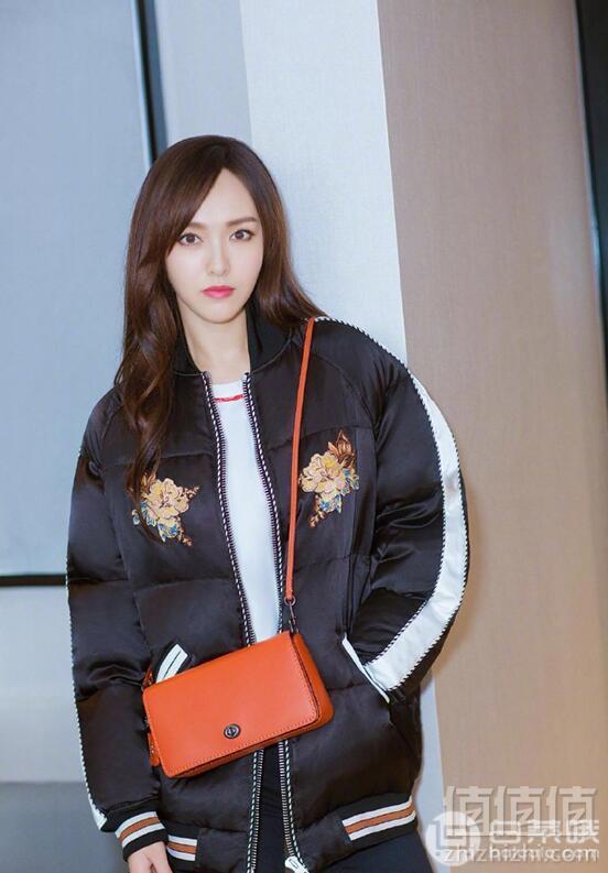 唐嫣同款，COACH 蔻驰 Dinky系列女士单肩斜挎包 黑色1029元包邮（双重优惠）