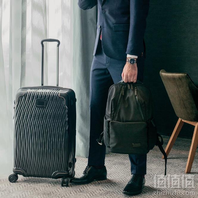 国内￥3590，19新款 TUMI 途明 Tahoe系列 Lakeview 男士双肩背包 07986521979元包邮包税