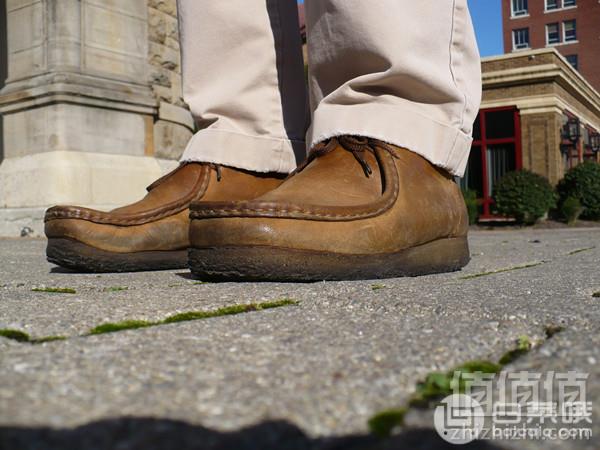 经典款码全，Clarks 其乐 Stinson Hi 男士袋鼠鞋 多色429元包邮（需拼团）
