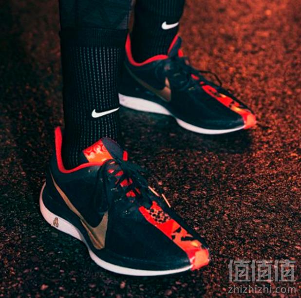 Nike 耐克 Zoom Pegasus 35 Turbo 女款跑步鞋 多色869元包邮（需领券）男款919元包邮