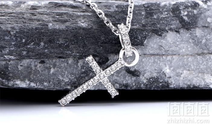 Swarovski 施华洛世奇 Cross Mini 女士十字架水晶项链 956722史低369元包邮包税（限Prime会员）