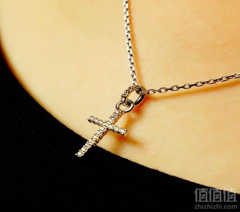 Swarovski 施华洛世奇 Cross Mini 女士十字架水晶项链 956722史低369元包邮包税（限Prime会员）