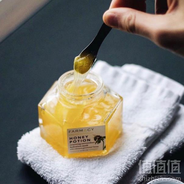 两件7折，Farmacy 蜂蜜滋养保湿发热面膜50g £25.2（需用码）凑单免费直邮到手223元