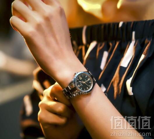 1532567884881907.png RADO 雷达 皓星系列 女款自动机械腕表 9(需用码)约3351元