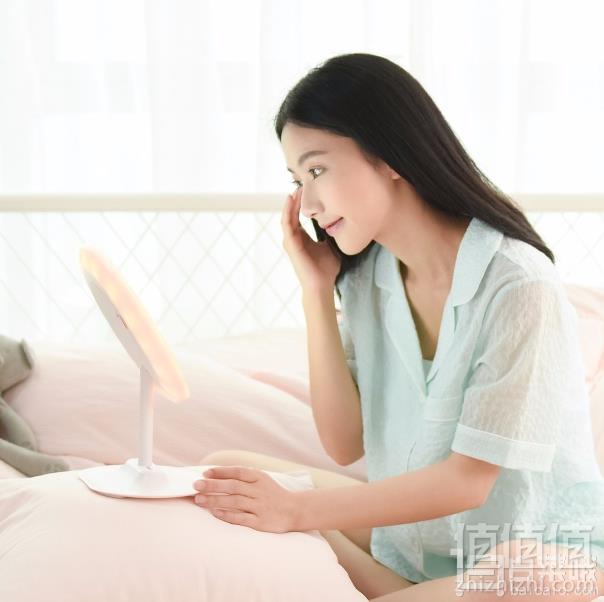 网易严选 指触LED子母化妆镜 2色89元包邮（需领券）