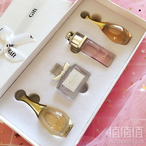 Dior 迪奥 Q版香水小样4件套（甜心+魅惑+真我浓香+真我纯香）*5ml*2件新低239元包邮包税
