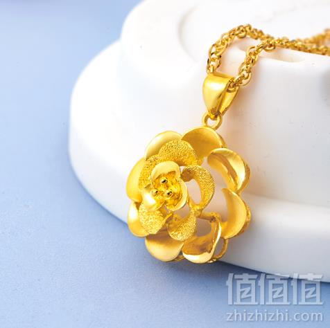 CHOW TAI FOOK 周大福 F161644 足金花朵吊坠 7.5g2388元包邮（双重优惠）