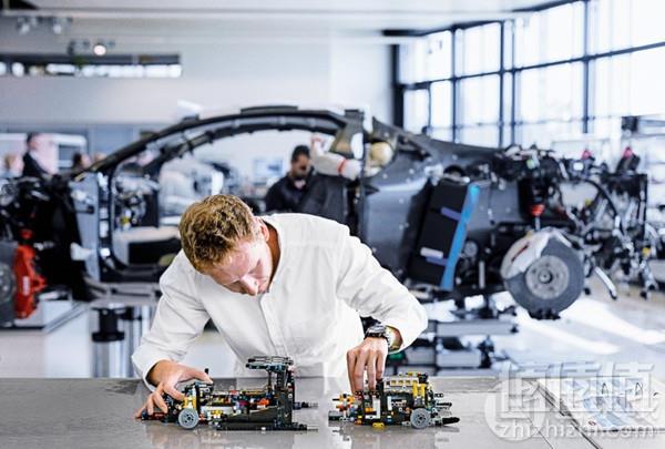 LEGO 乐高 Technic 科技系列 2018年超旗舰 42083 布加迪奇龙免费直邮到手1978元（需用码）