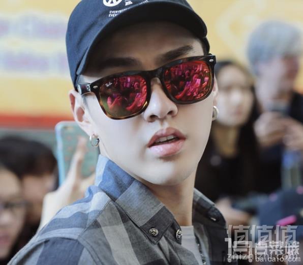 Ray-Ban 雷朋 RB4260D 601/71 徒步旅行者系列 太阳镜 Prime会员免费直邮含税到手541元（需用码）