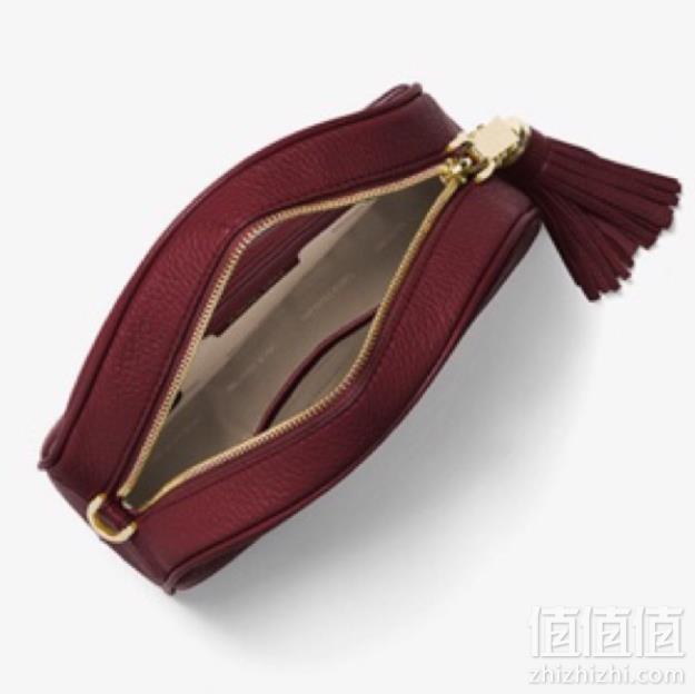 Michael Michael Kors Ginny女士真皮流苏半月包 两色 Prime会员免费直邮含税到手799元