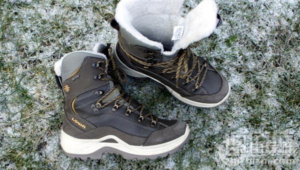 限UK5码，Lowa Renegade Evo Ice 女士GTX防水保暖雪地靴 Prime会员免费直邮含税到手623元（天猫旗舰店2499元）