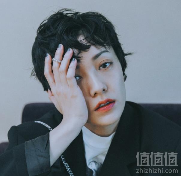 <span>白菜！</span>明星潮牌 英国 Glam Ever 镶钻英文字母玫瑰金开口戒指19元包邮（需领券）