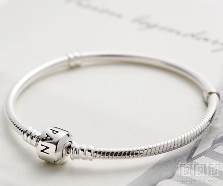Pandora 潘多拉 590702HV 魅力手镯  Prime会员免费直邮到手326.09元