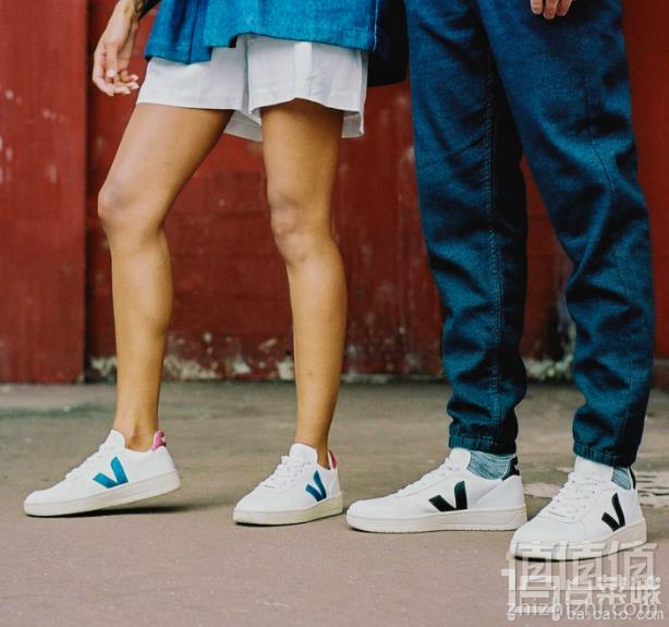 法国潮牌 VEJA 男款真皮休闲小白鞋342元包邮包税