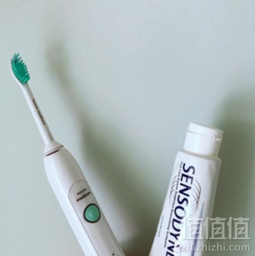 Philips 飞利浦 HX6730/02 充电式声波震动牙刷279元包邮（需领券）