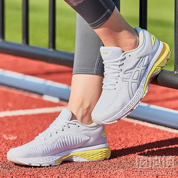 国内￥1389，Asics 亚瑟士 Gel-Kayano 25 女款跑鞋 Prime会员免费直邮含税到手524.2元（需用码）
