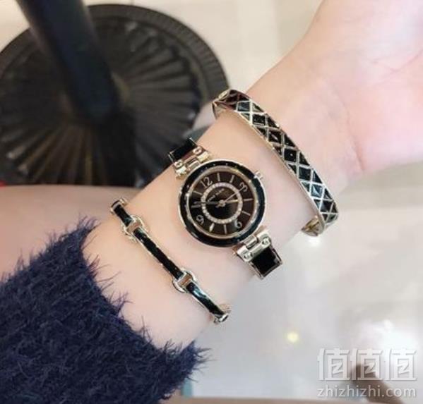 Anne Klein 安妮克莱因 AK/3296BKST 女士时尚手表手镯套装 Prime会员免费直邮含税到手364.72元