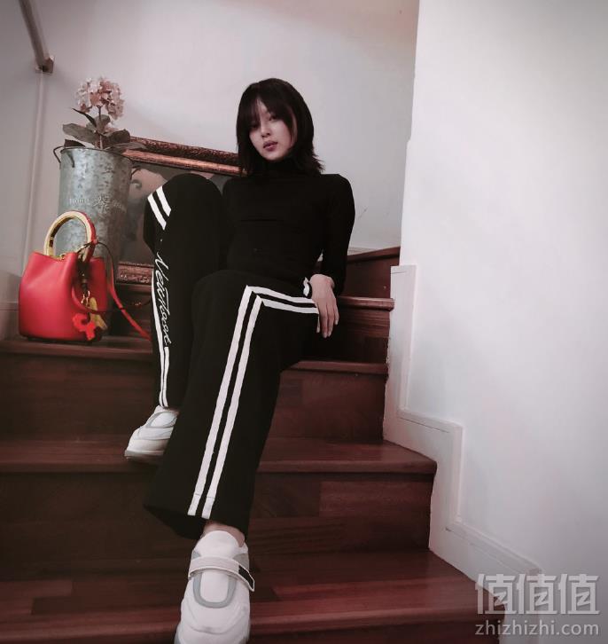 网易考拉黑卡会员： MARNI 玛尼 PANNIER系列 女士手提包 多明星同款5563.01元包邮包税