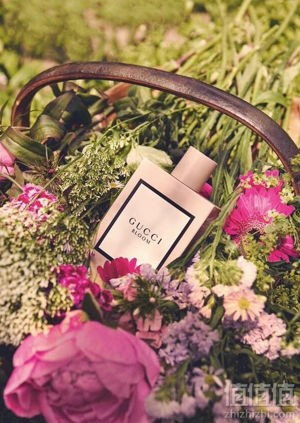 网易考拉黑卡会员：GUCCI 古驰 Bloom 花悦女士香水 50ml 赠MORESQUE安达卢斯限量版蜡烛160g382.08元包邮包税
