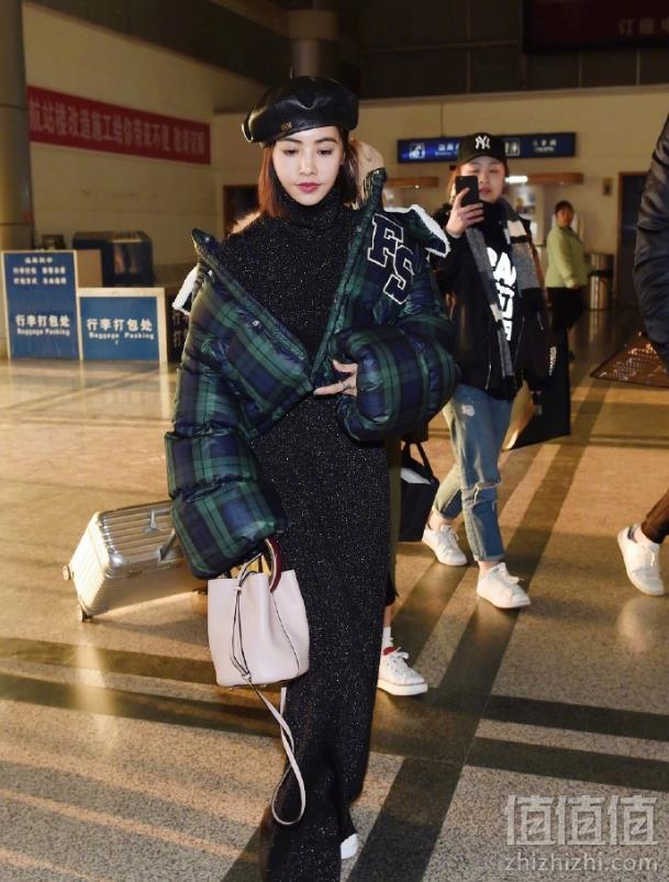 网易考拉黑卡会员： MARNI 玛尼 PANNIER系列 女士手提包 多明星同款5563.01元包邮包税
