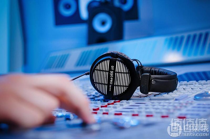 Beyerdynamic 拜亚动力 DT990  PRO 高保真头戴耳机 250Ω Prime会员免费直邮含税新低710.02元