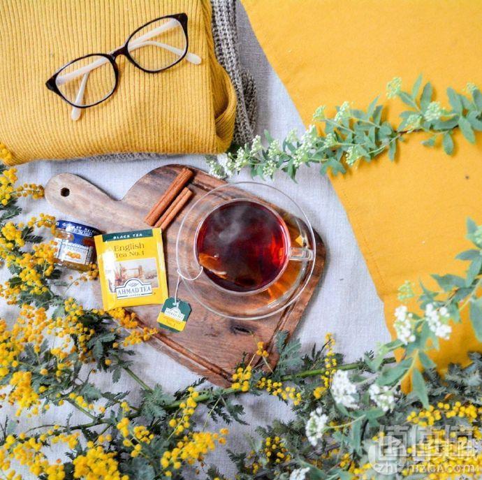 阿联酋进口，AHMAD TEA 亚曼 红茶礼盒 60包 含6种不同口味85.29元
