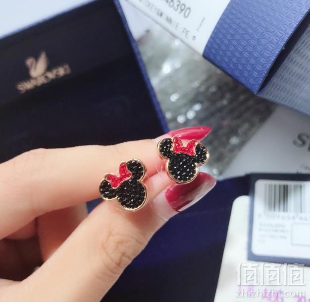 Swarovski 施华洛世奇 MICKEY&MINNIE  迪士尼可爱米妮老鼠耳钉 5446390307.75元