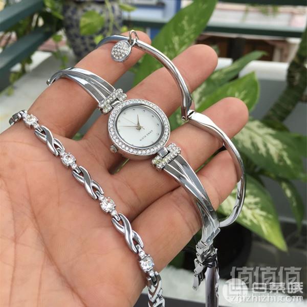 Anne Klein å®å¦®Â·åè±å  æ¯äº²èèè¡¨ä¿éä¸åºä½è³4æèµ·