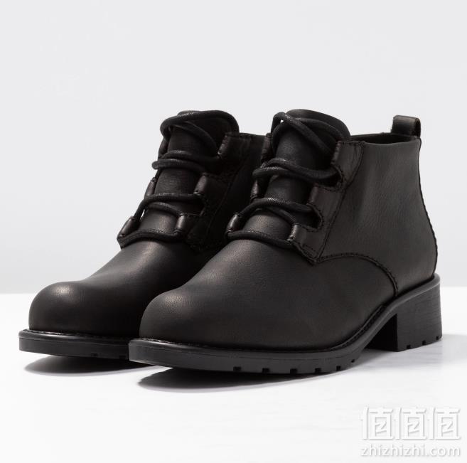 37码，Clarks 其乐 Orinoco Oaks 女士真皮系带粗跟短靴 26135233245.89元