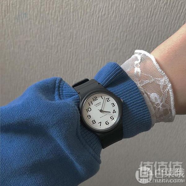 CASIO 卡西欧 EAW-MQ-24-7B2 中性黑色树脂表带手表86.02元