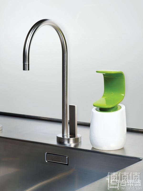 Joseph Joseph 单手开启皂液器82.18元