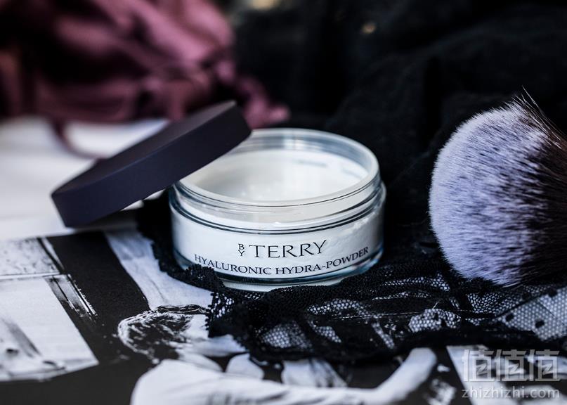 可做夜间护肤，By Terry 泰利 玻尿酸保湿散粉10g £29.4凑单直邮到手253元