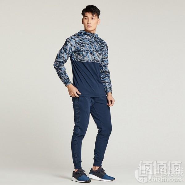 限M码，Under Armour 安德玛 Wind 男式连帽防风夹克 1311107113.02元